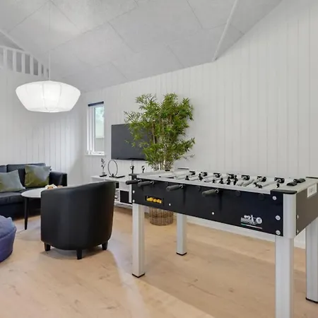 Villavilla 513 - Marielyst, Lollandfalstermon * Bøtø By